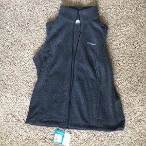 Columbia zip vest